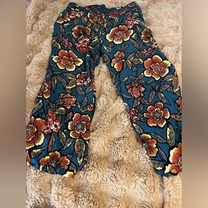 Cute floral pants 8p